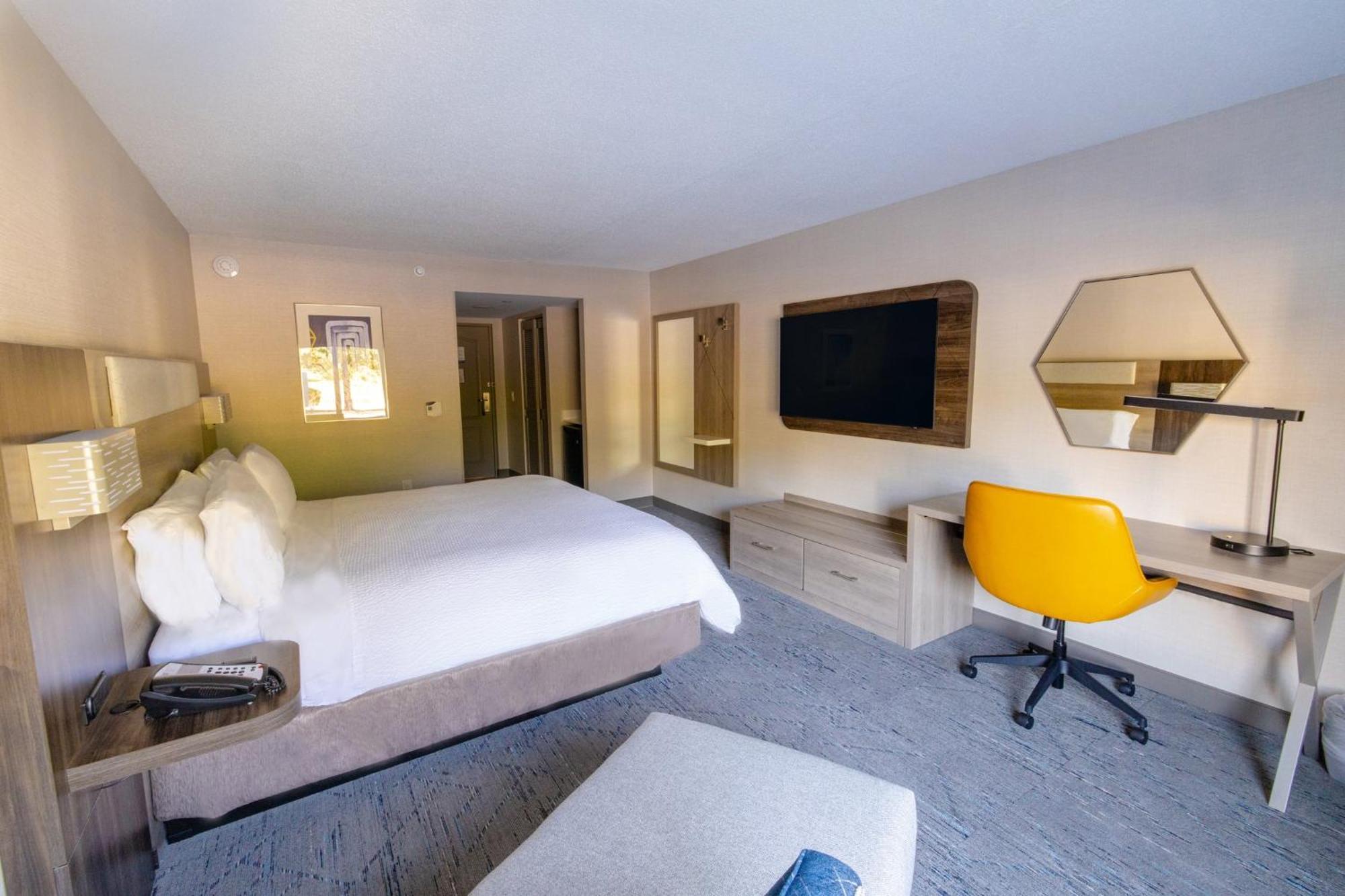 Express - By Ihg 3* Neptune