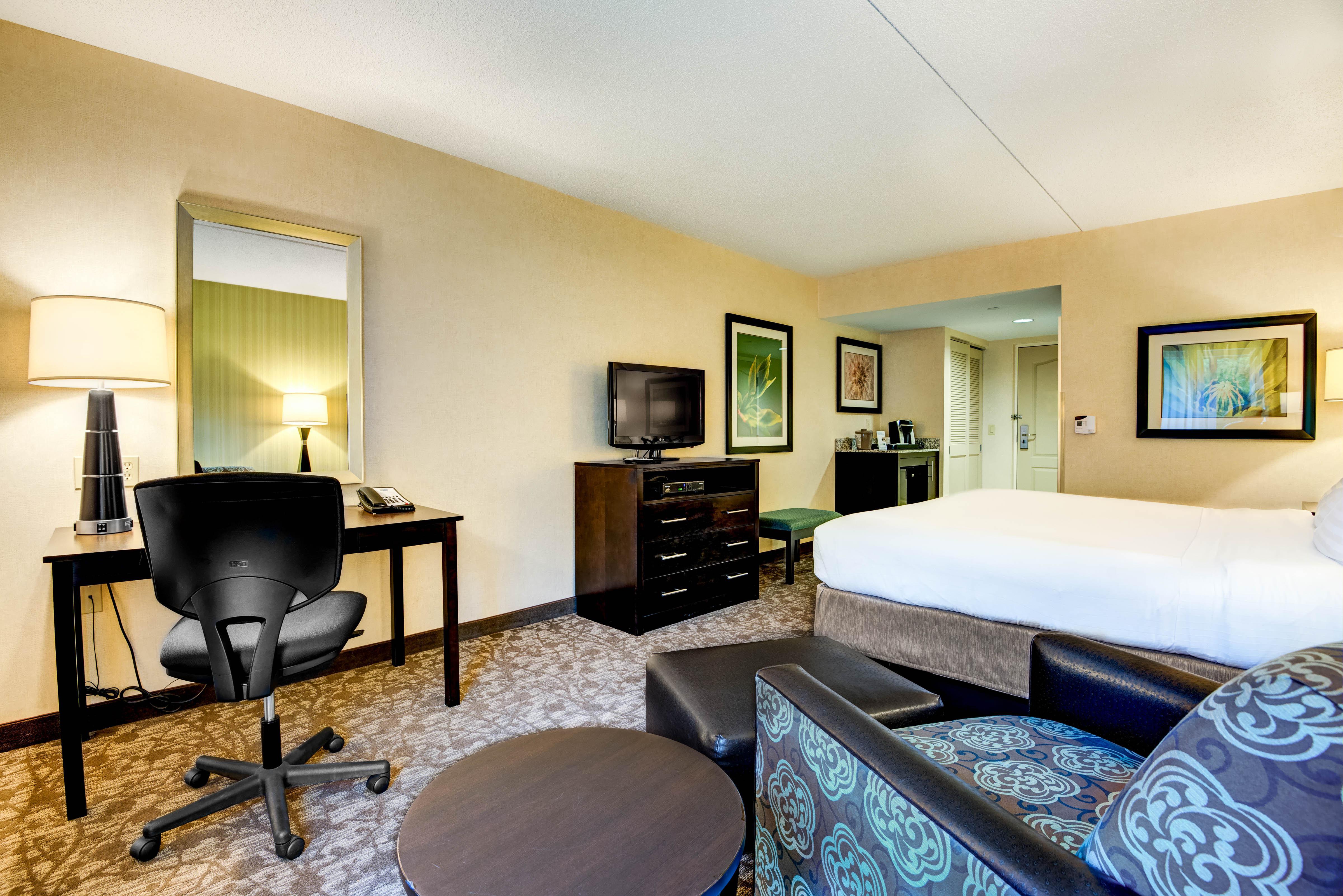 Express - By Ihg Hotel 3*