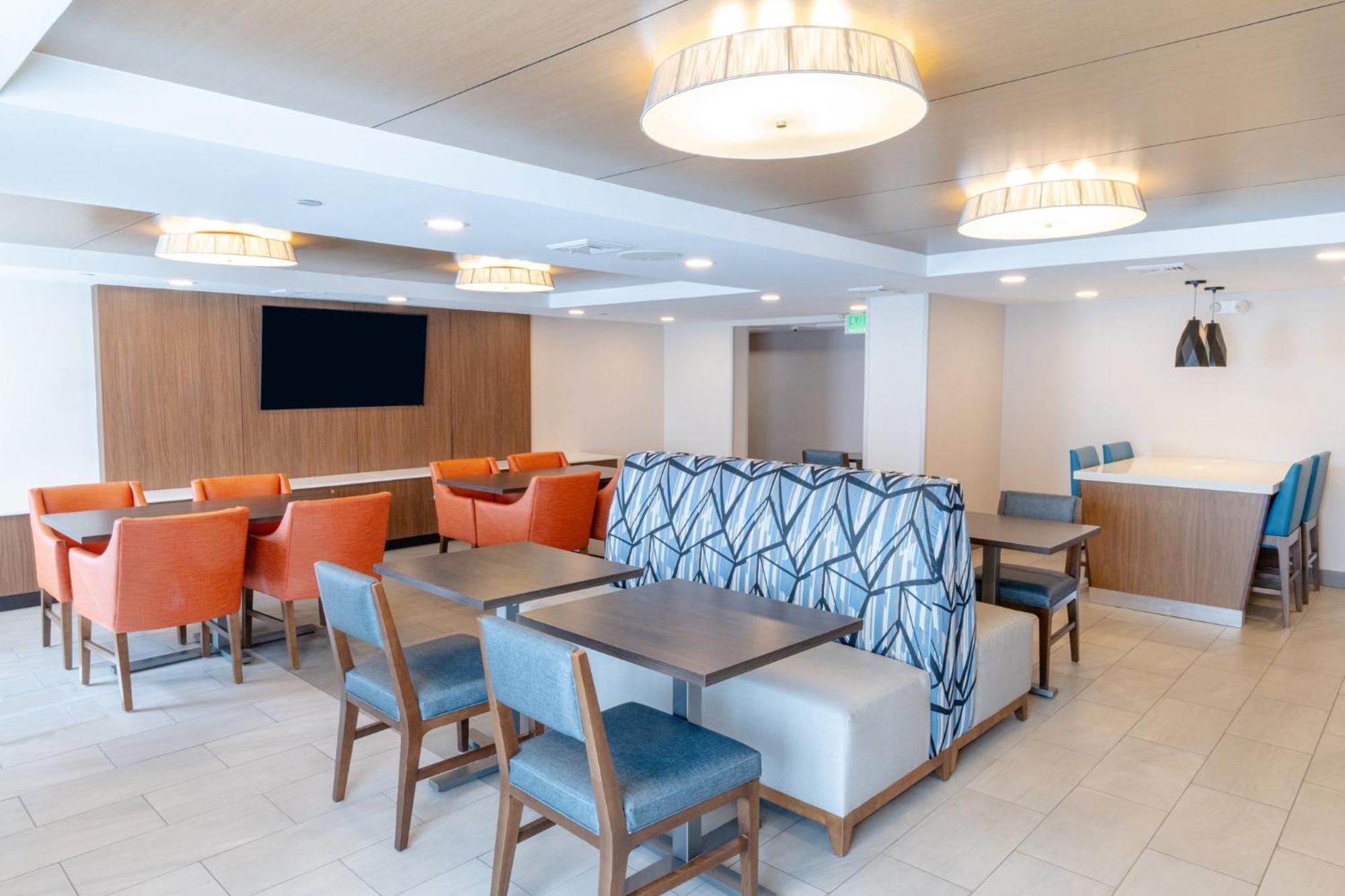 Express - By Ihg Hotel