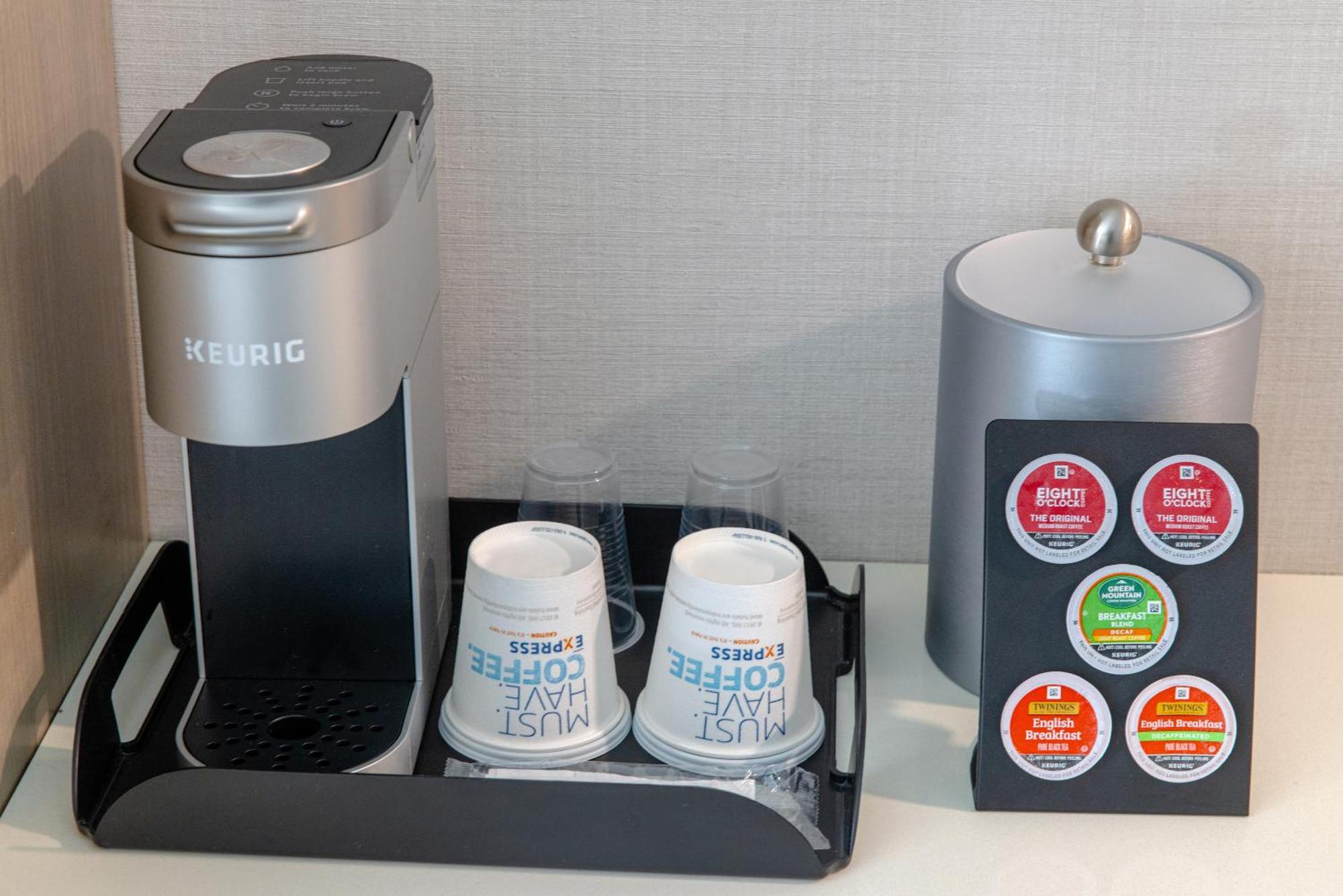 Hotel Express - By Ihg 3*