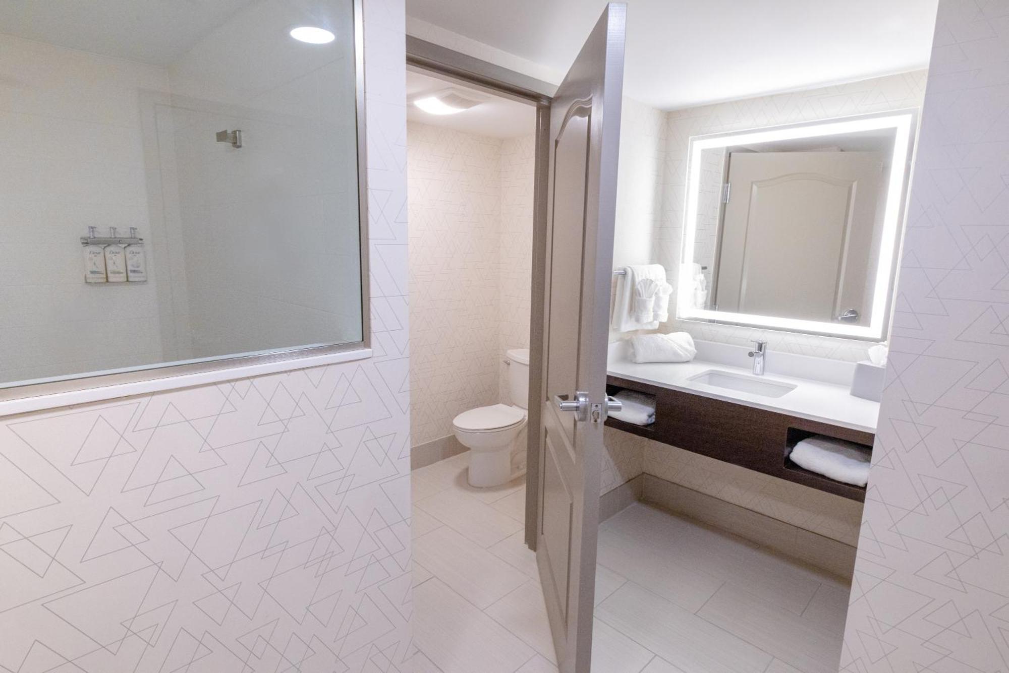 Hotel Express - By Ihg 3*