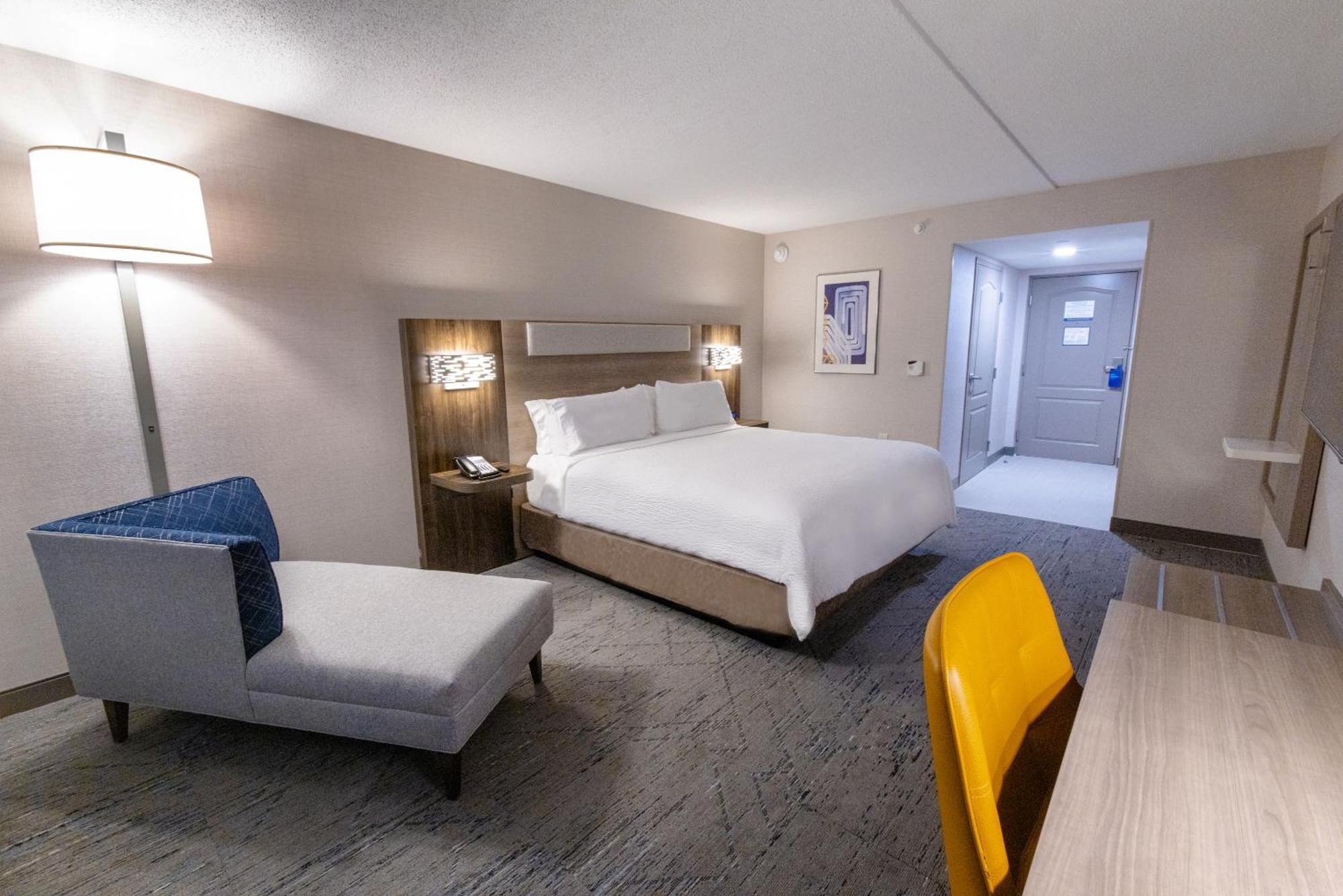 Express - By Ihg 3*