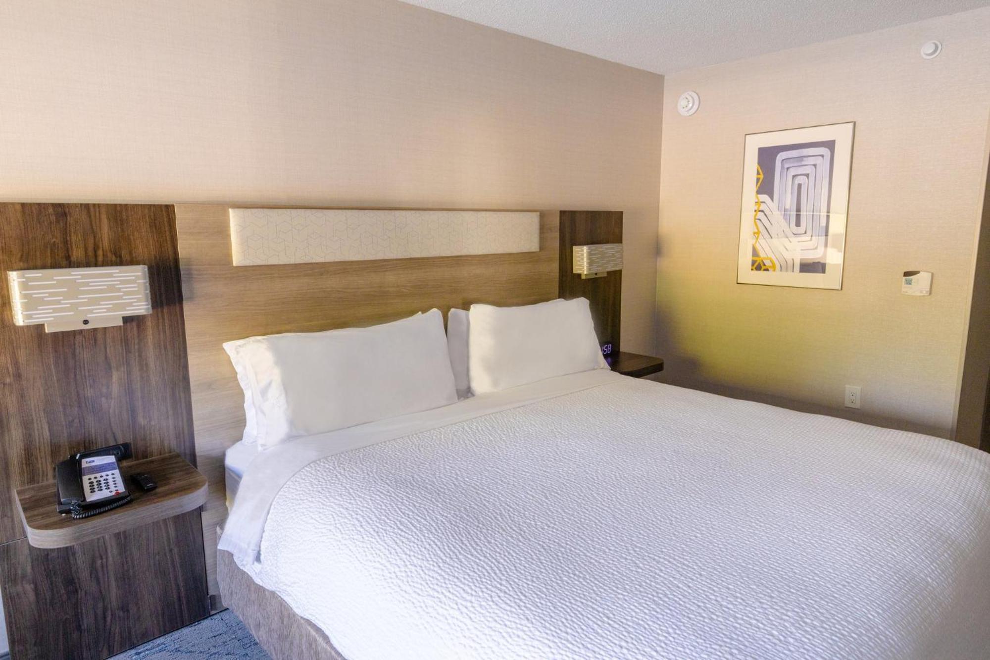Express - By Ihg Neptune