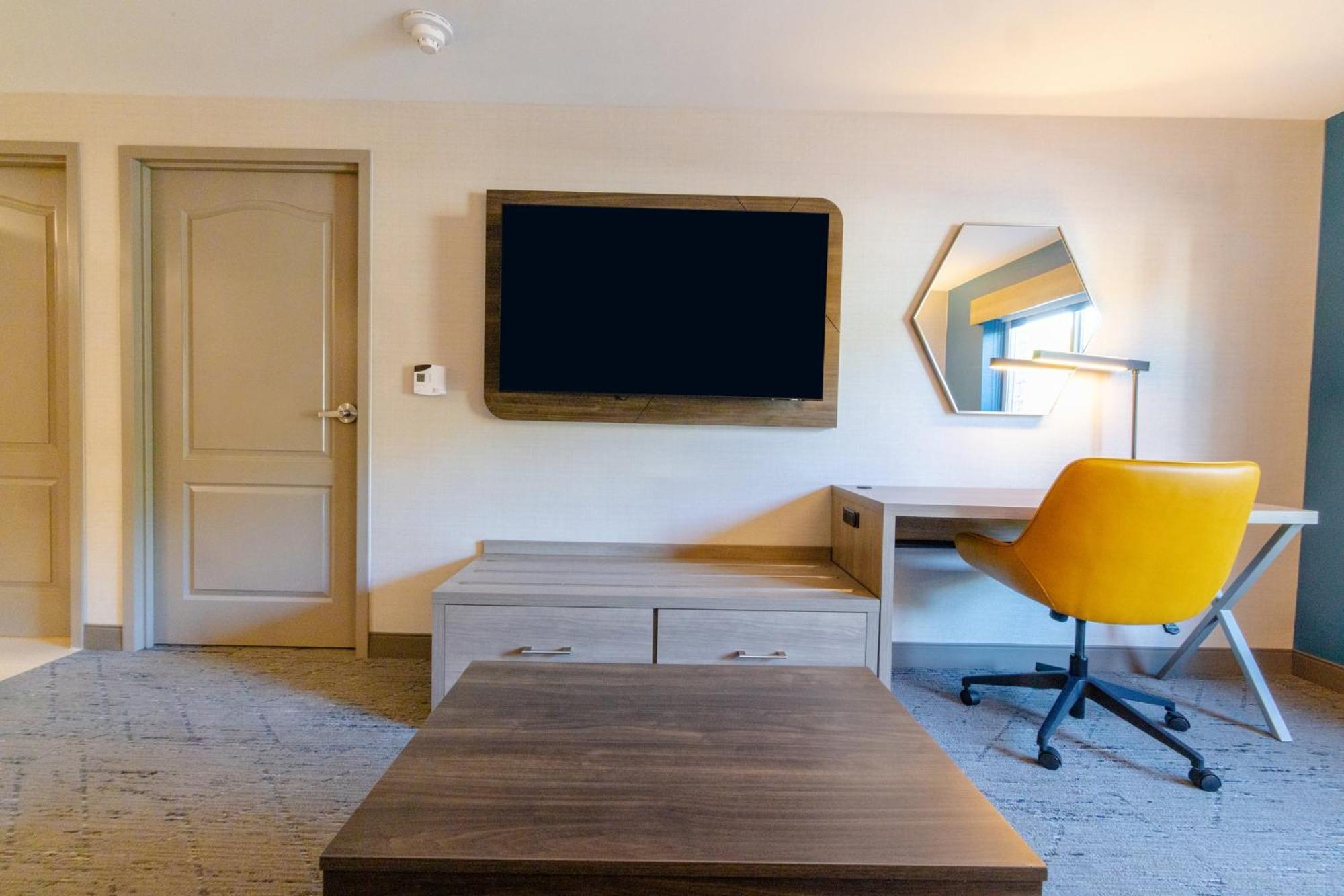 Express - By Ihg Hotel