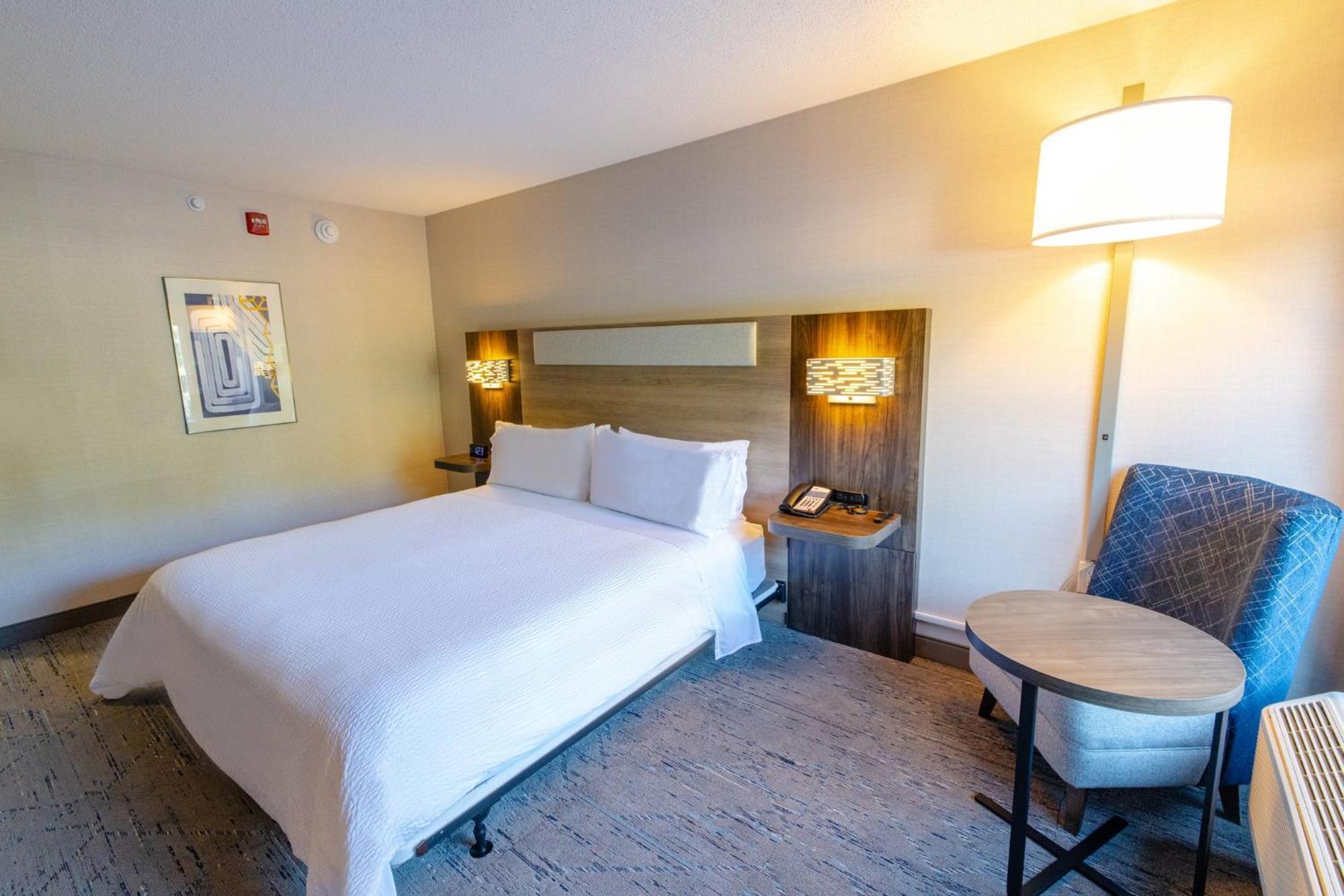 Express - By Ihg Neptune