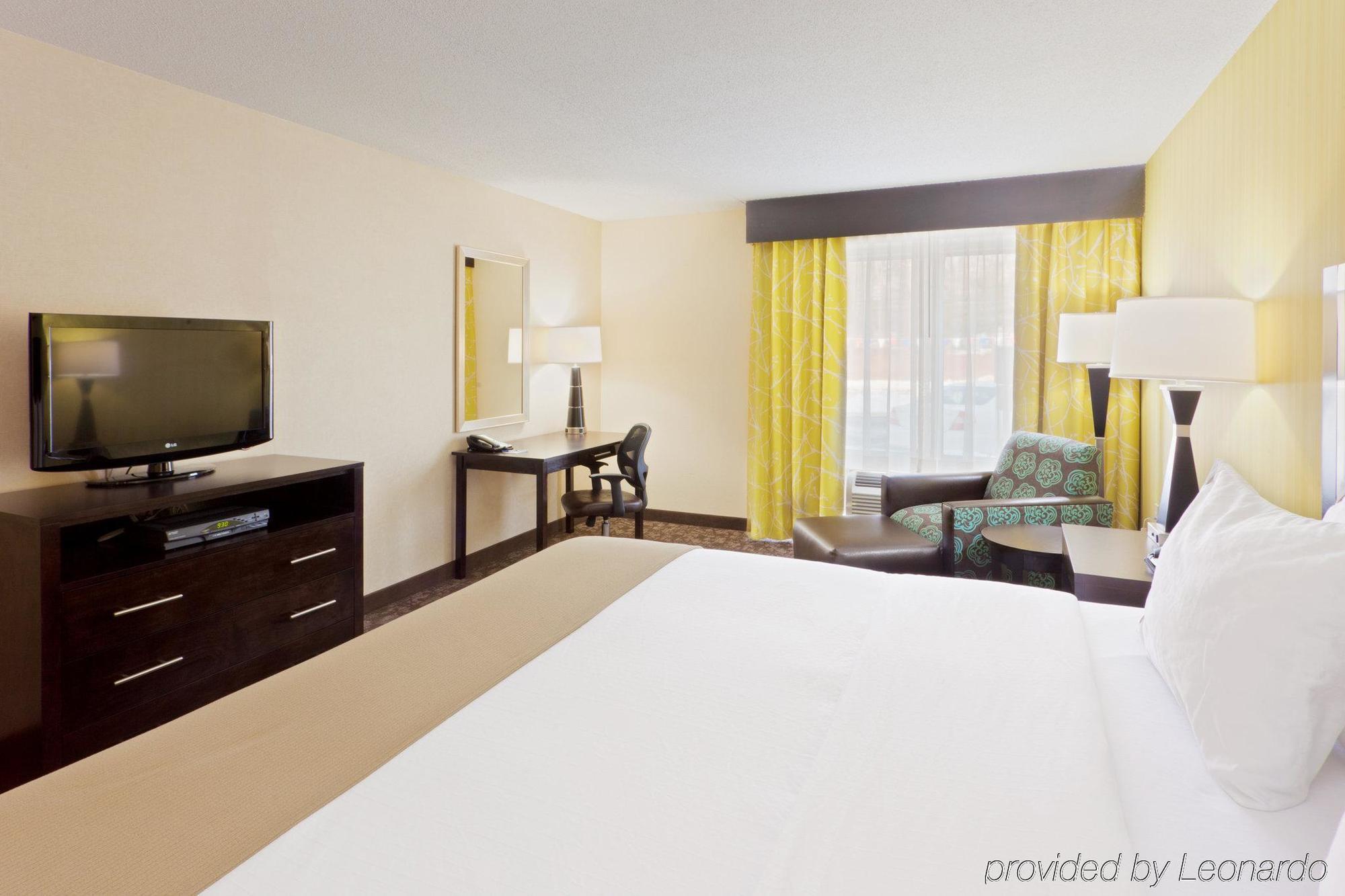 Express - By Ihg Neptune